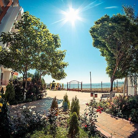 Gt Riviera Fort Beach Apartments Ravda Dış mekan fotoğraf