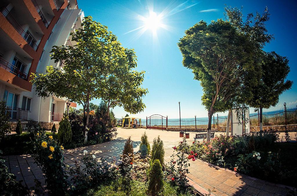 Gt Riviera Fort Beach Apartments Ravda Dış mekan fotoğraf