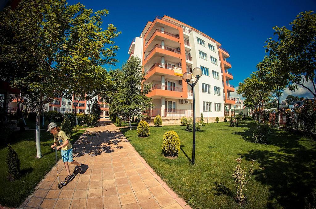 Gt Riviera Fort Beach Apartments Ravda Dış mekan fotoğraf